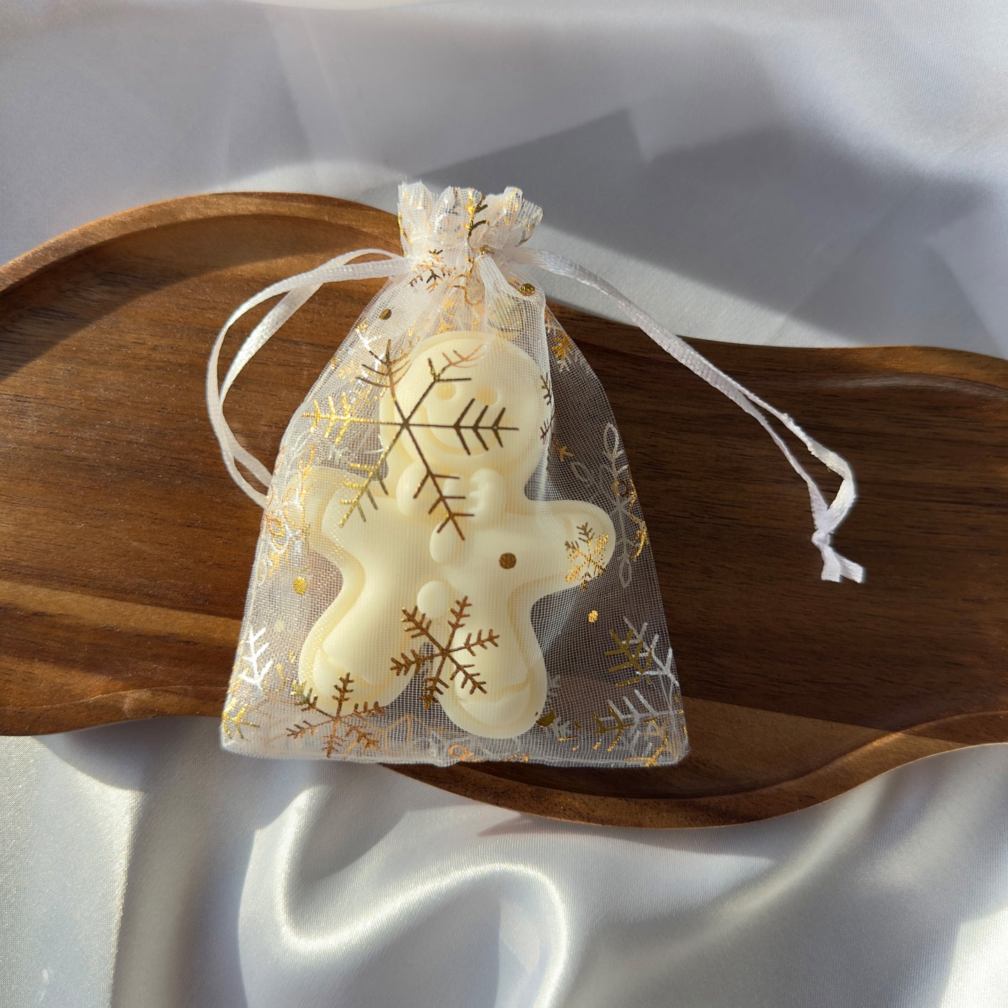 Świąteczny Ludzik-Pierniczek z Wosku Kokosowego